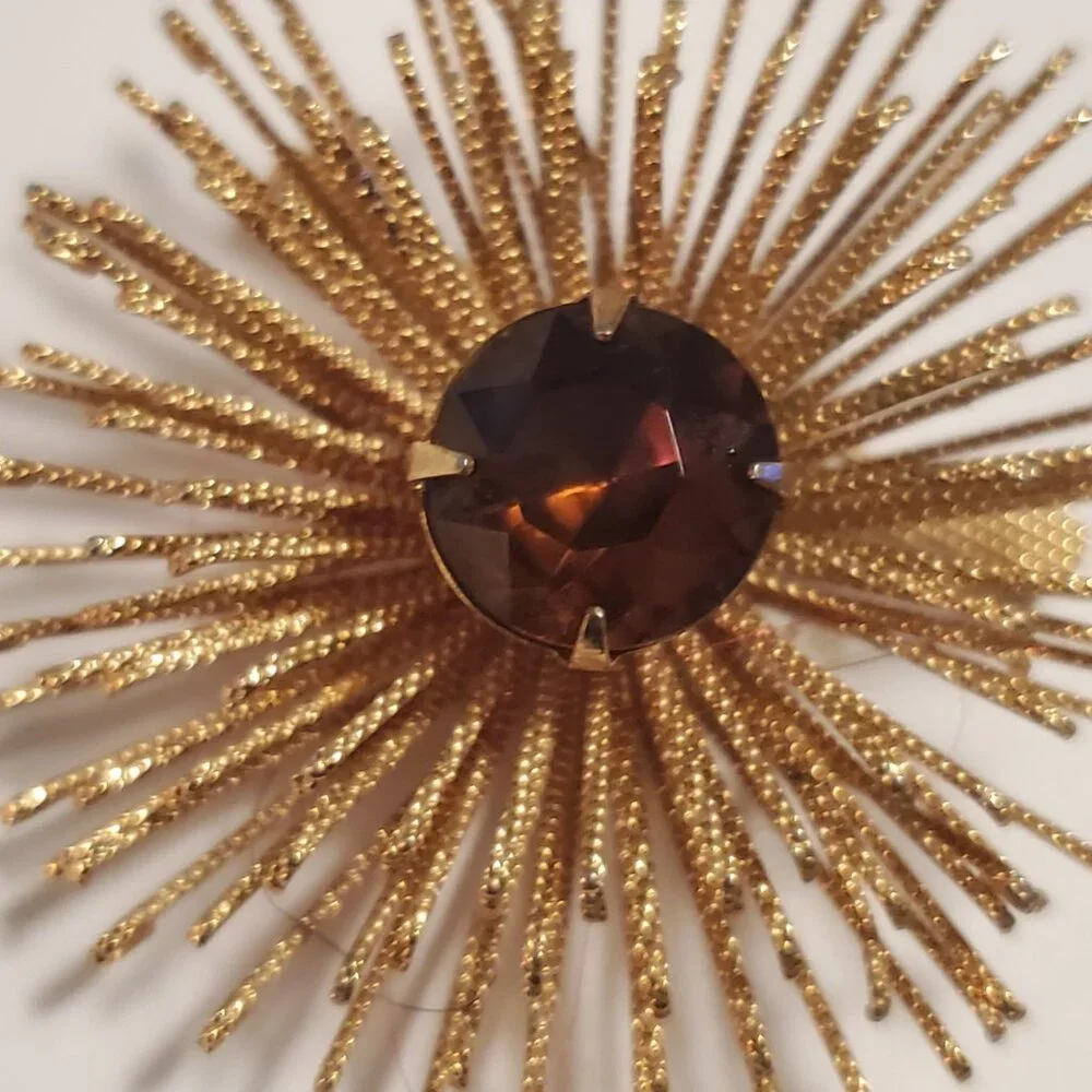 6 Pins or Brooches, items # A -1210-1215.  wt. 142 grams . - Picture 12 of 14